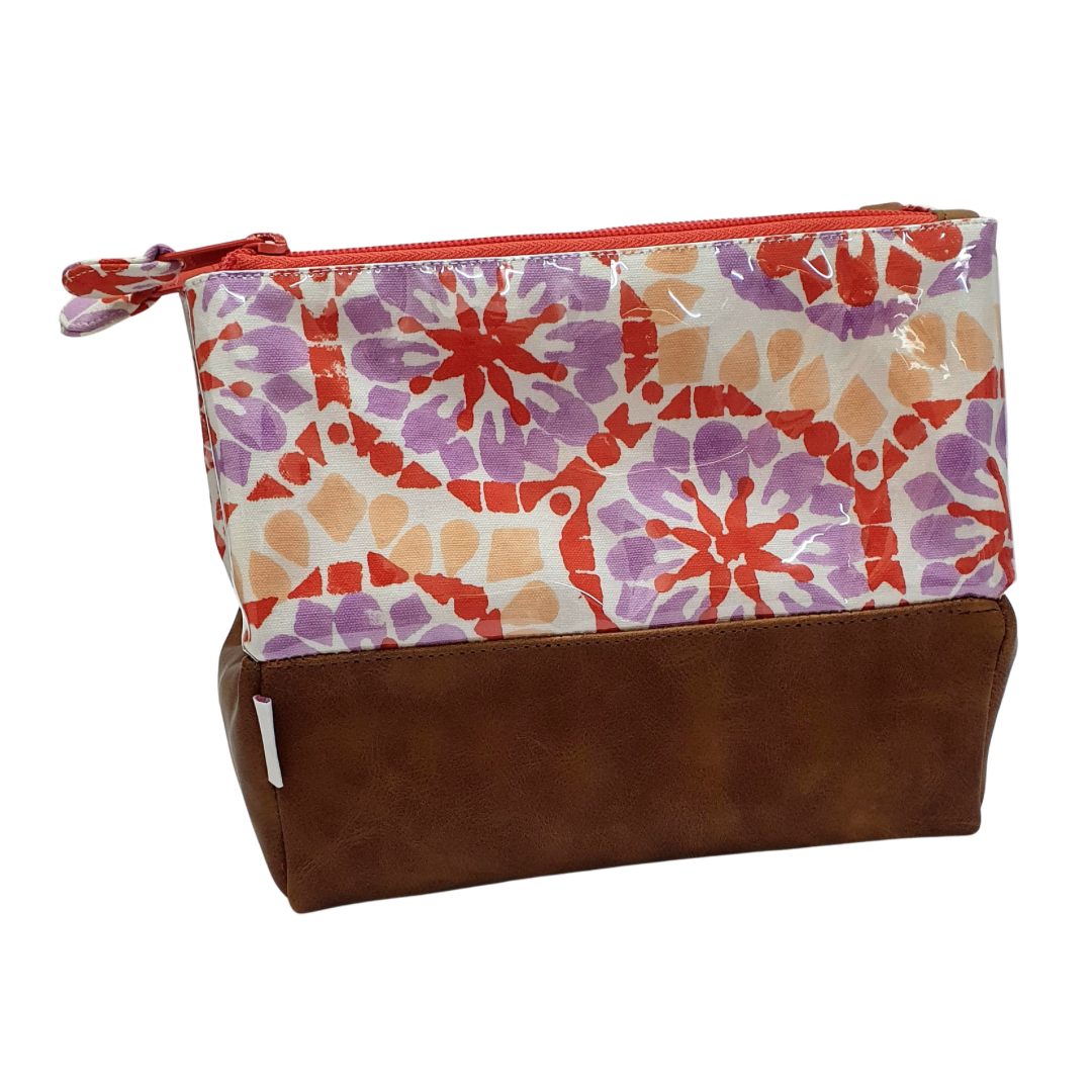 Pyramid Pouch